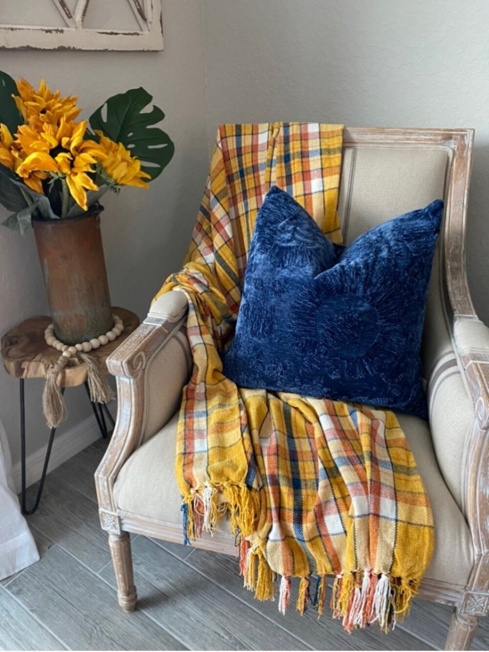 Plaid Throw Blanket with Tassels